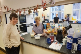 Breakfast-with-Signing-Santa-1